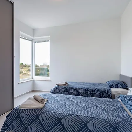 Apartament Sang Near The - Happy *